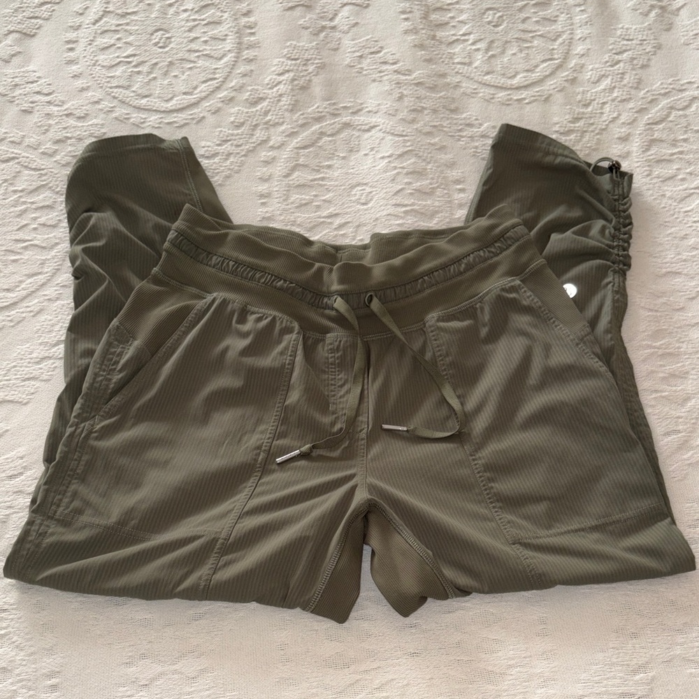 Lululemon Dance Studio Crop PantsOlive Green Women's 6 Gently Loved